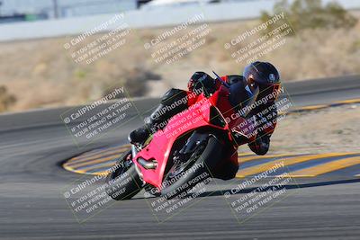 media/Dec-18-2022-SoCal Trackdays (Sun) [[8099a50955]]/Turn 4 (1pm)/